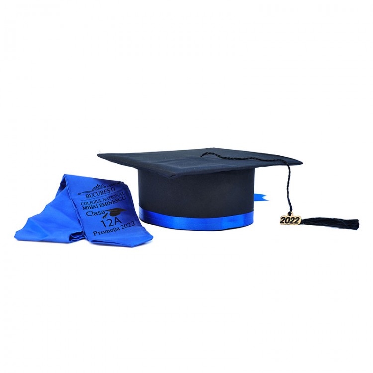 Toca Absolvire neagra cu bentita albastra + esarfa personalizata - Toci clasa 8 - robefestivitatiabsolvire.ro