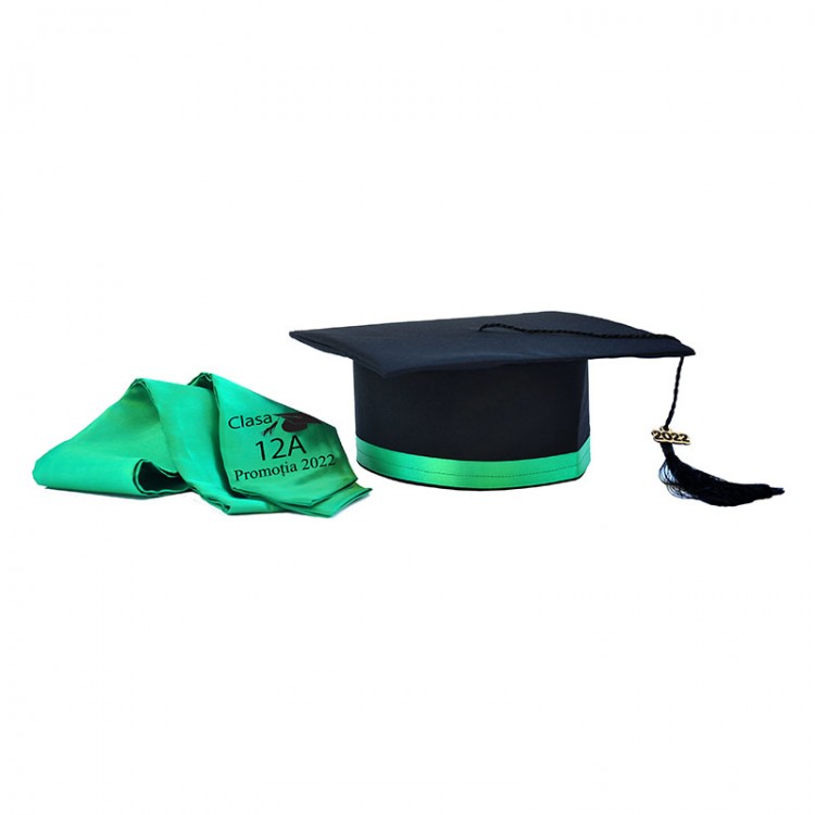 Toca Absolvire neagra cu bentita verde + esarfa personalizata - Toci clasa 8 - robefestivitatiabsolvire.ro